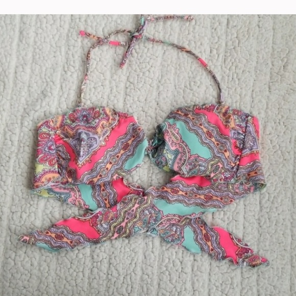 Victoria's Secret Other - * 5 for $20 Victoria's Secret Ruffle Paisley Print Bikini Top